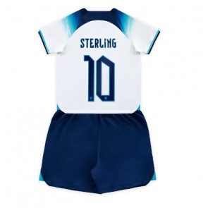 Anglia Raheem Sterling #10 Koszulka Podstawowych Dziecięca MŚ 2022 Krótki Rękaw (+ Krótkie spodenki)